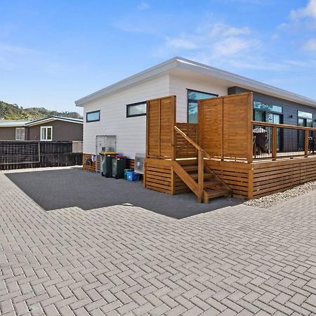 Another On Leo Waihi Extérieur photo
