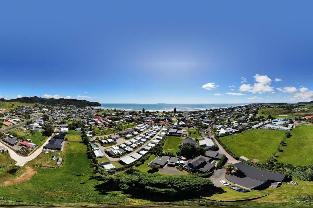 Another On Leo Waihi Extérieur photo